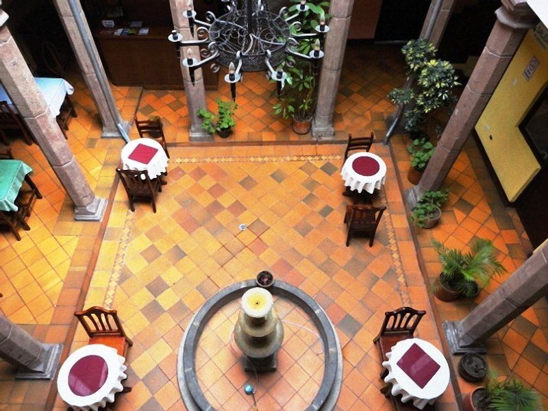 Hotel Catedral Quito Exterior photo